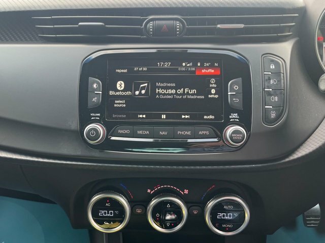 Alfa Romeo Giulietta Hatchback Blue #12