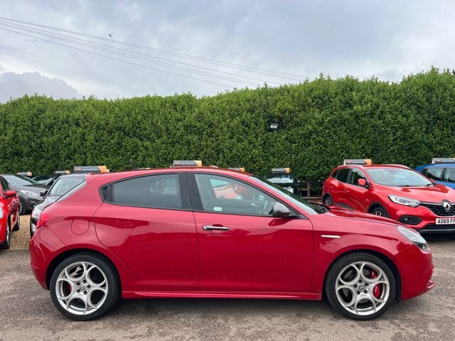 Alfa Romeo Giulietta 2017 1.4 Tb Multiair Speciale Hatchback Red #2