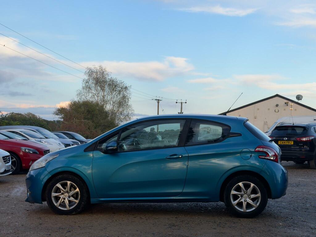 Peugeot 208 Active Blue #4
