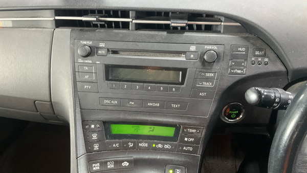 Toyota Prius 1.5L Null Silver #13