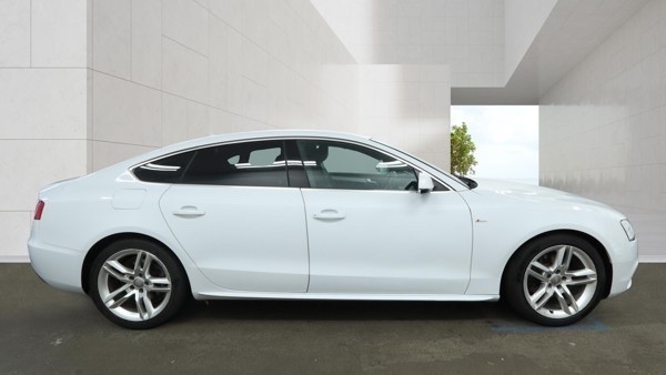 Audi A5 2.0 Tfsi Se Sportback White #5
