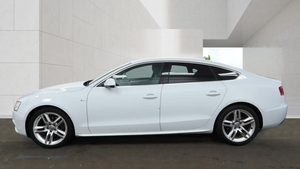 Audi A5 2.0 Tfsi Se Sportback White #4
