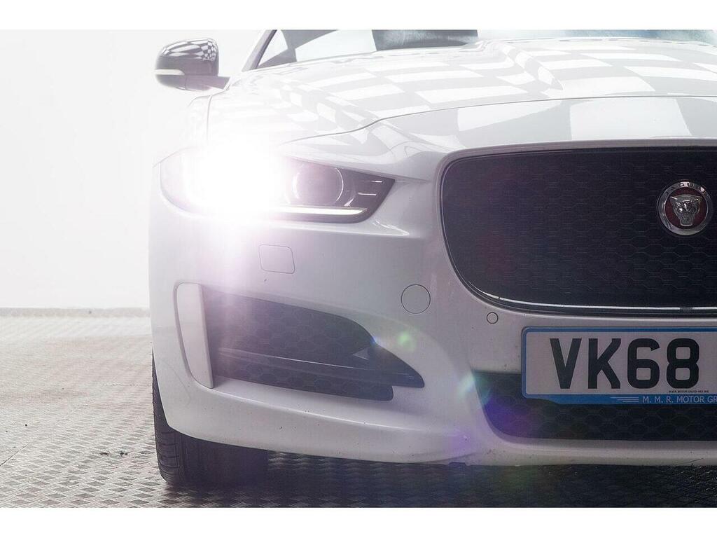 Jaguar XE 2.0D R-sport Awd Euro 6 Ss White