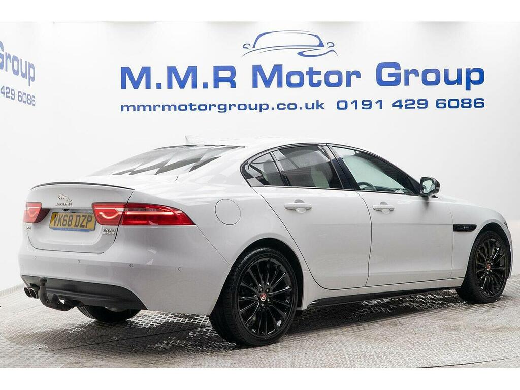 Jaguar XE 2.0D R-sport Awd Euro 6 Ss White #3
