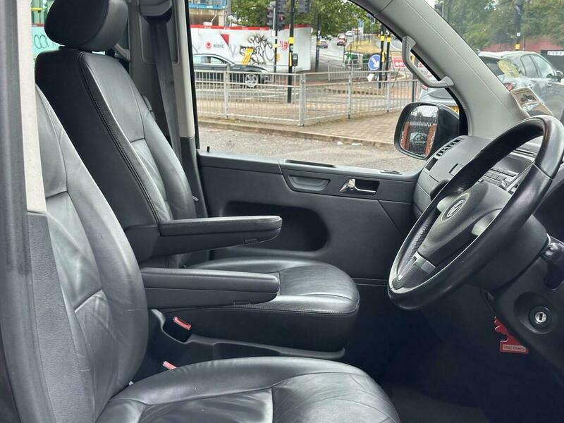 Volkswagen Caravelle 2L Executive Brown #26