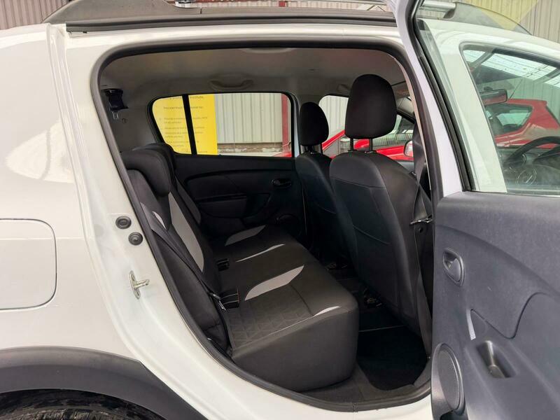 Dacia Sandero Stepway Hatchback Blue #11