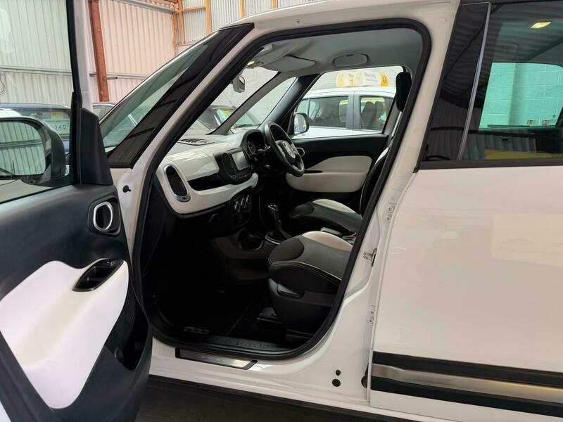 Fiat 500L Multijet Pop White #24