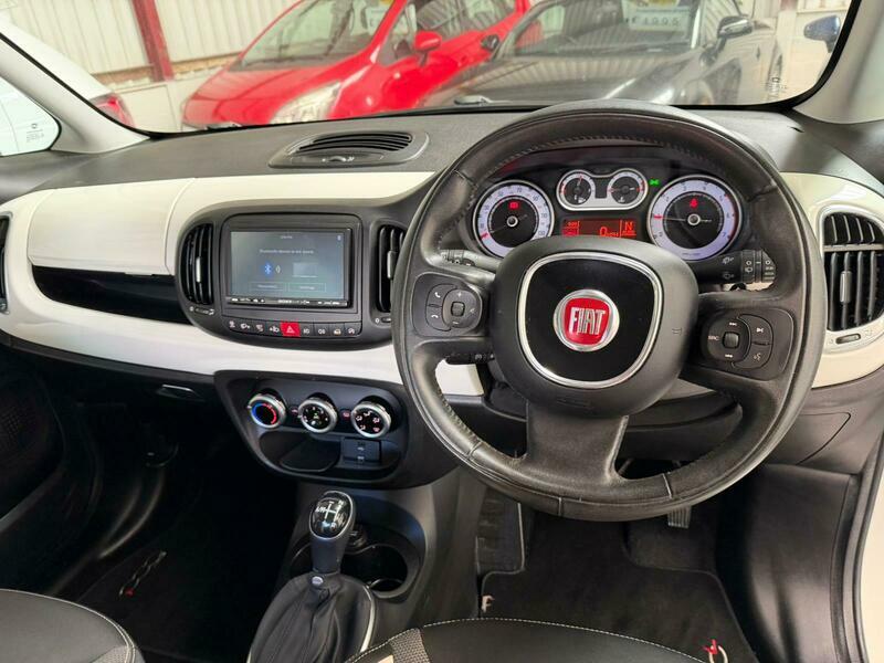Fiat 500L Multijet Pop White #14