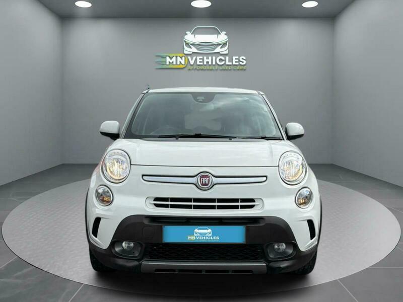 Fiat 500L Multijet Trekking Dualogic White #2