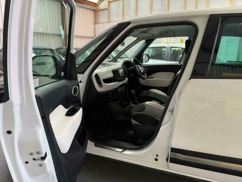 Fiat 500L Multijet Pop White #17