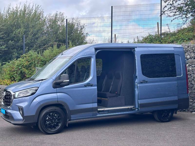Maxus Deliver 9 Base Crew Van L3h2 2.0Tcdi 6 Seater - 2026 76 Blue #5