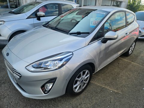 Ford Fiesta Zetec Silver #6