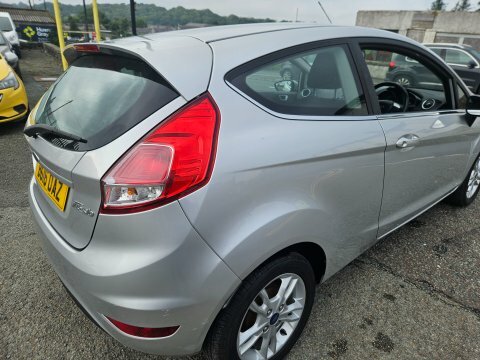 Ford Fiesta Zetec Silver #4