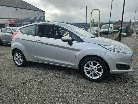 Ford Fiesta Zetec Silver #2