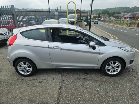 Ford Fiesta Zetec Silver #3