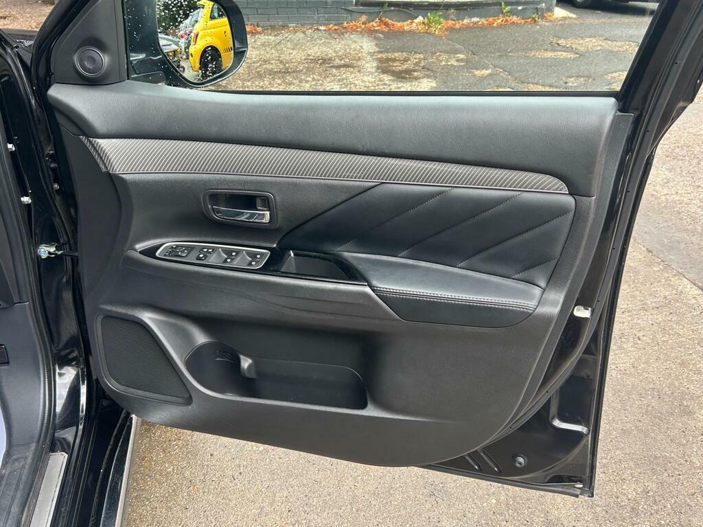 Mitsubishi Outlander Dynamic Grey #35