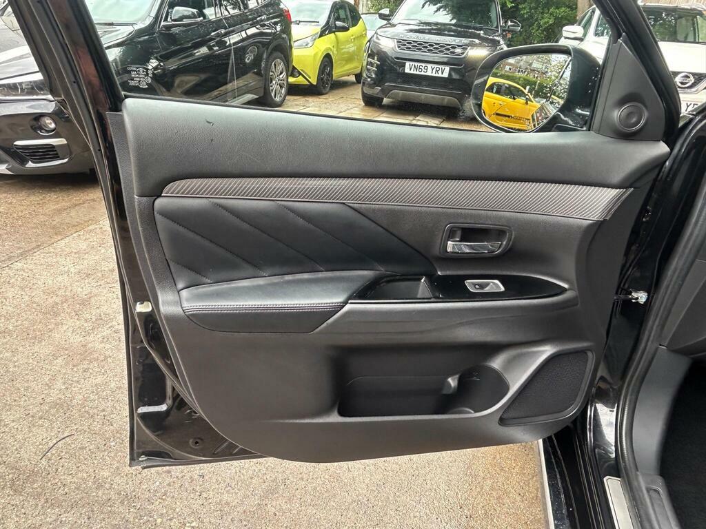 Mitsubishi Outlander Dynamic Grey #30