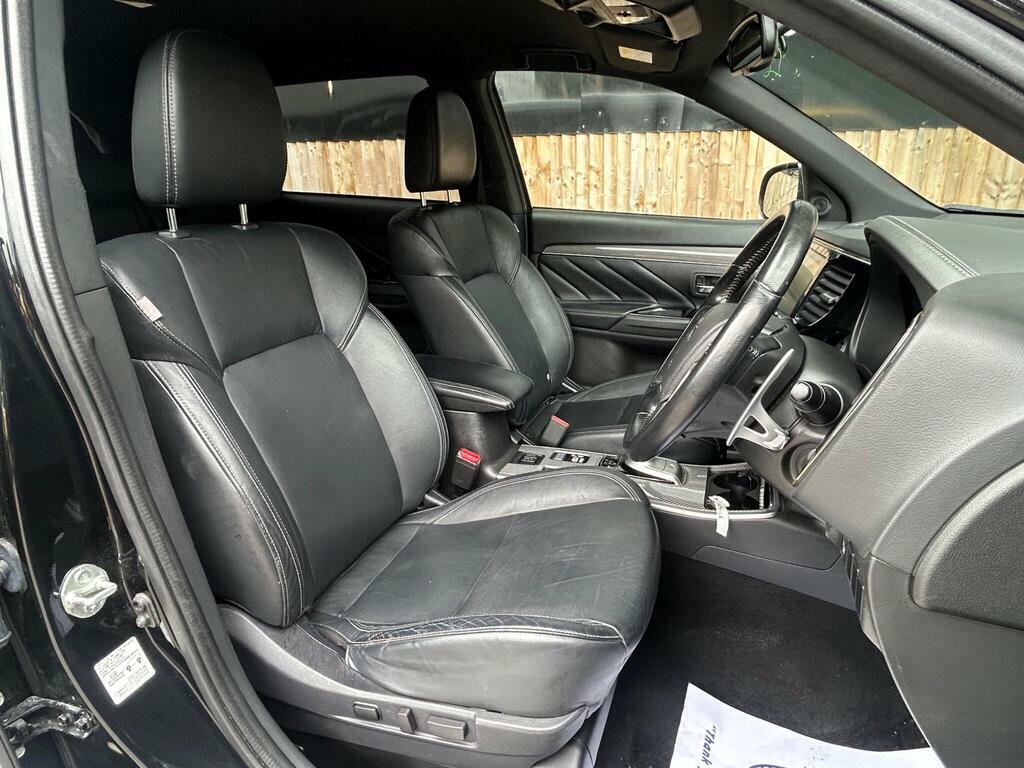 Mitsubishi Outlander Dynamic Grey #3