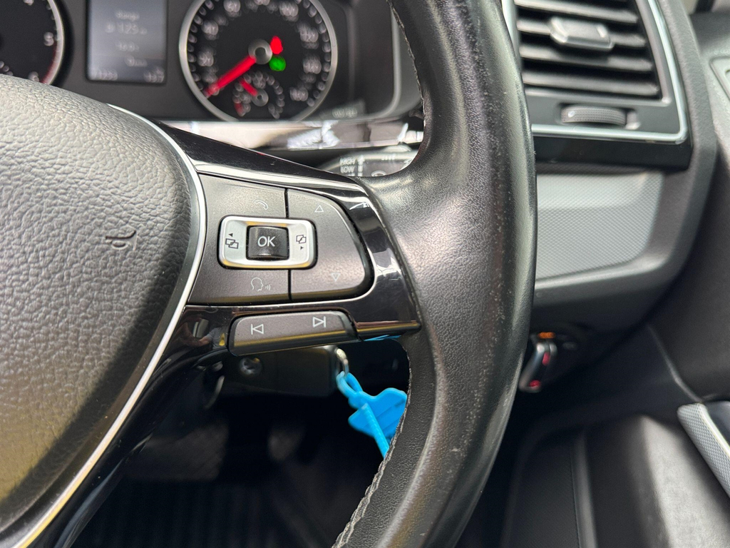 Volkswagen Caravelle Bitdi Bluemotion Tech Executive Blue #32