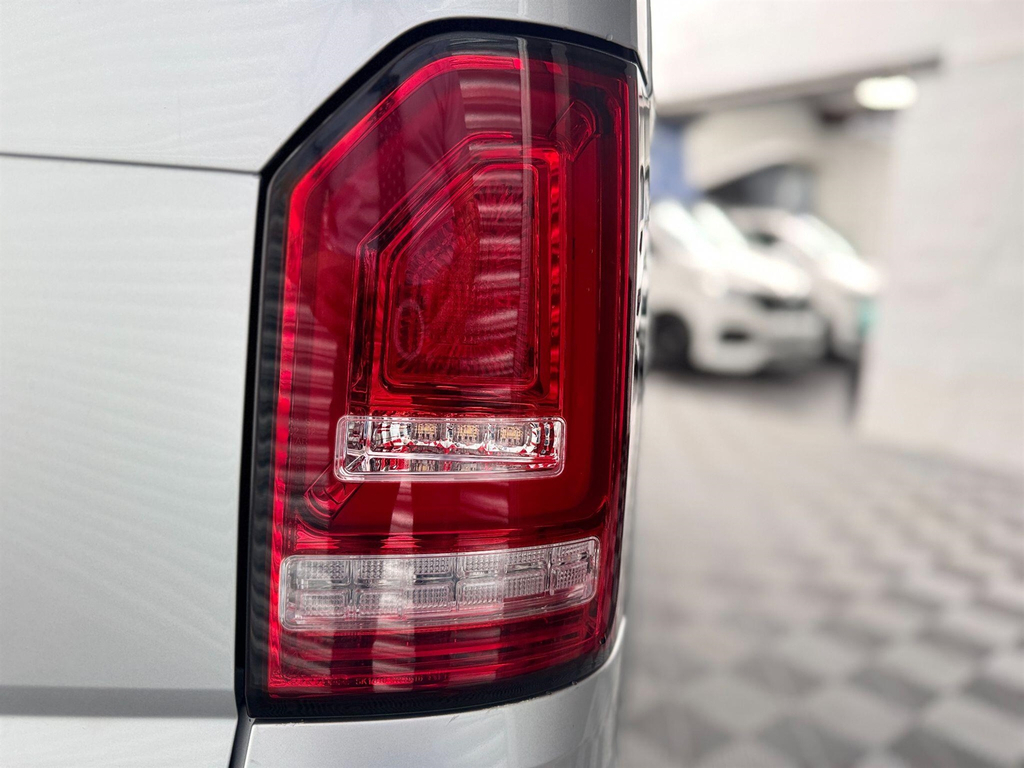 Volkswagen Caravelle Bitdi Bluemotion Tech Executive Blue #43