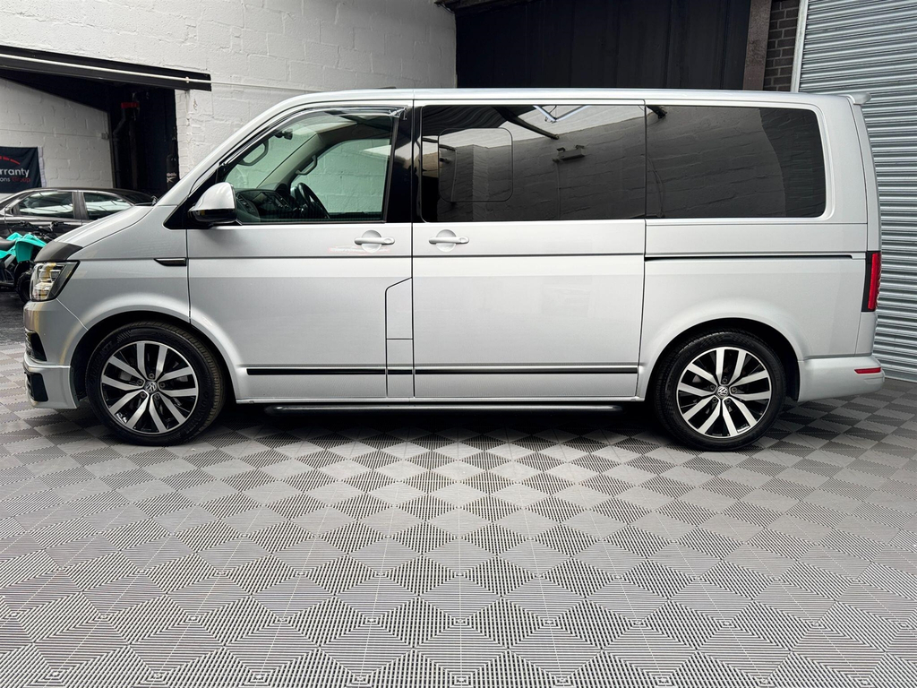 Volkswagen Caravelle Bitdi Bluemotion Tech Executive Blue #18