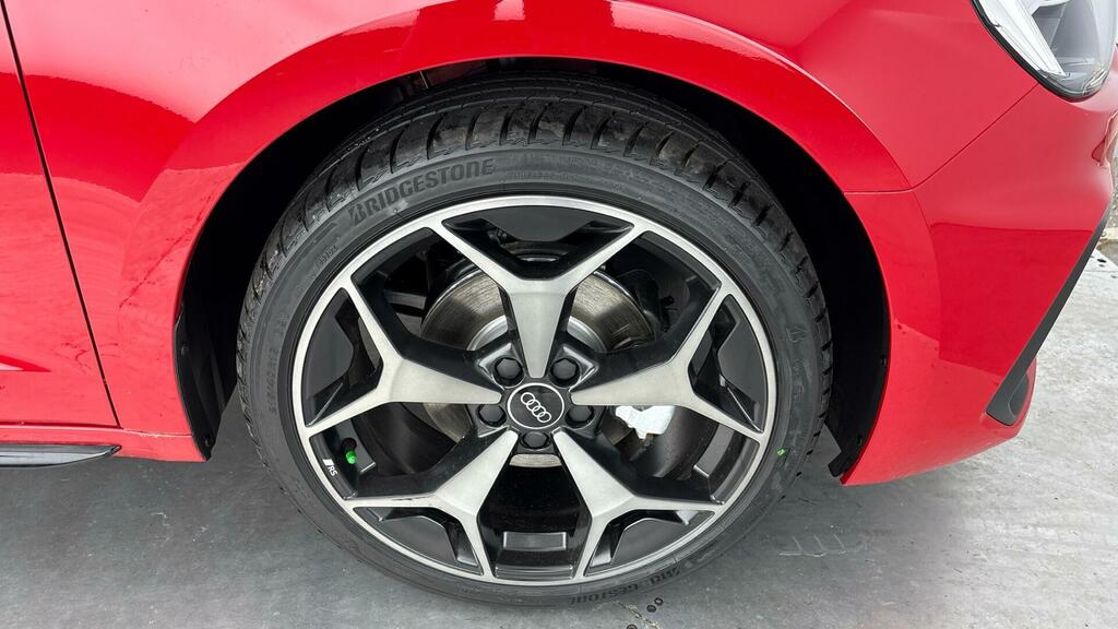Audi A1 Sportback Black Edition 30 Tfsi 116 Ps S Tronic Red #4