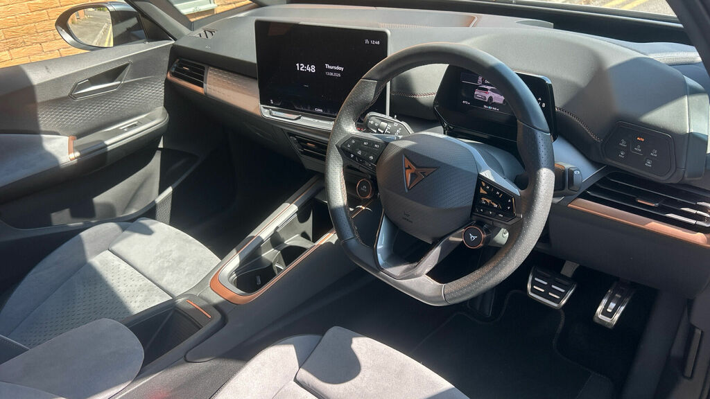 Cupra Born E-boost 59Kwh V3 5-Door DH74OHJ White #6