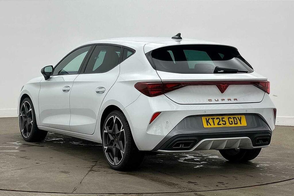 Cupra Leon Etsi V2 Dsg Euro 6 5-Door KT25GDY White #2