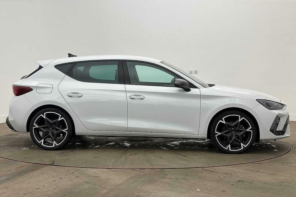 Cupra Leon Etsi V2 Dsg Euro 6 5-Door KT25GDY White #3