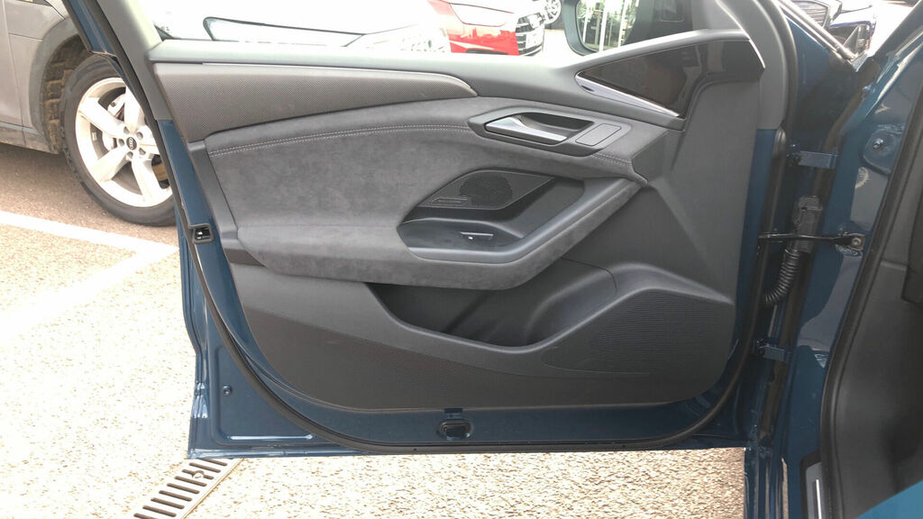 Audi E-tron Avant Edition 1 E-tron 370Kwh YP26VBG Grey #17