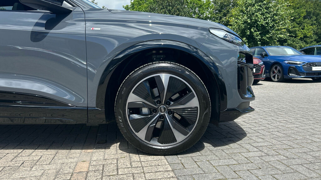 Audi Q6 E-Tron E-tron 100Kwh Performance Black Edition 5-Doo Grey #5