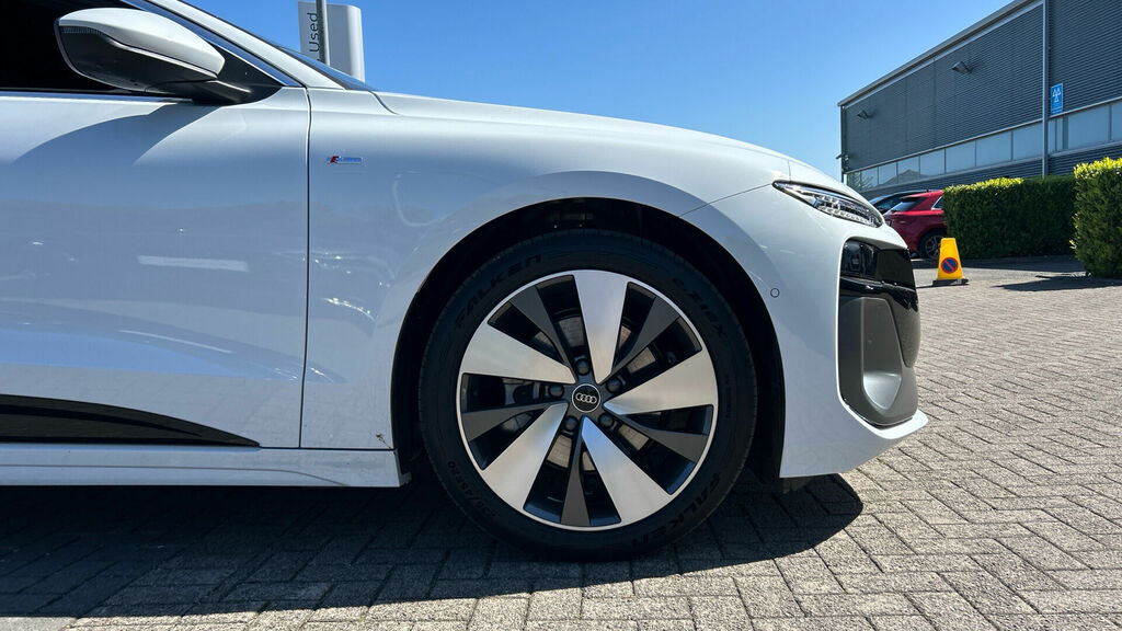 Audi A6 E-tron Sportback 83Kwh S Line 5-Door White #5