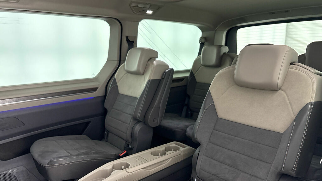 Volkswagen Multivan Style Silver #36