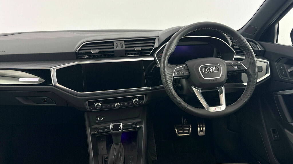Audi Q3 Launch Edition Plus Black #8