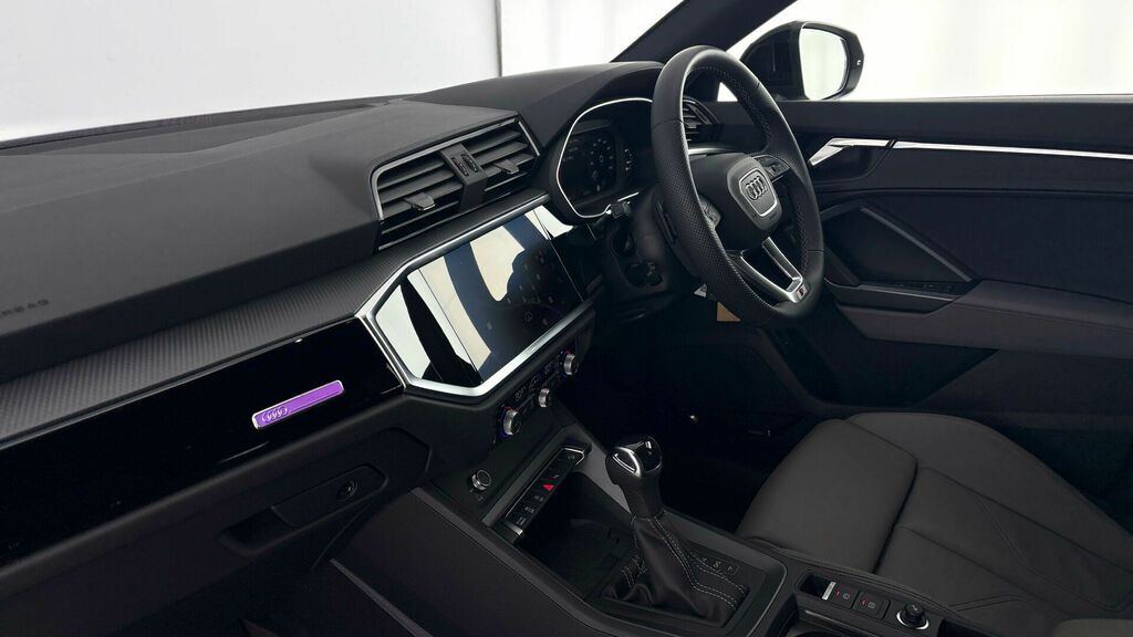 Audi Q3 Launch Edition Plus Black #2