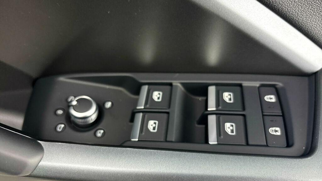 Audi Q3 Launch Edition Plus Black #19