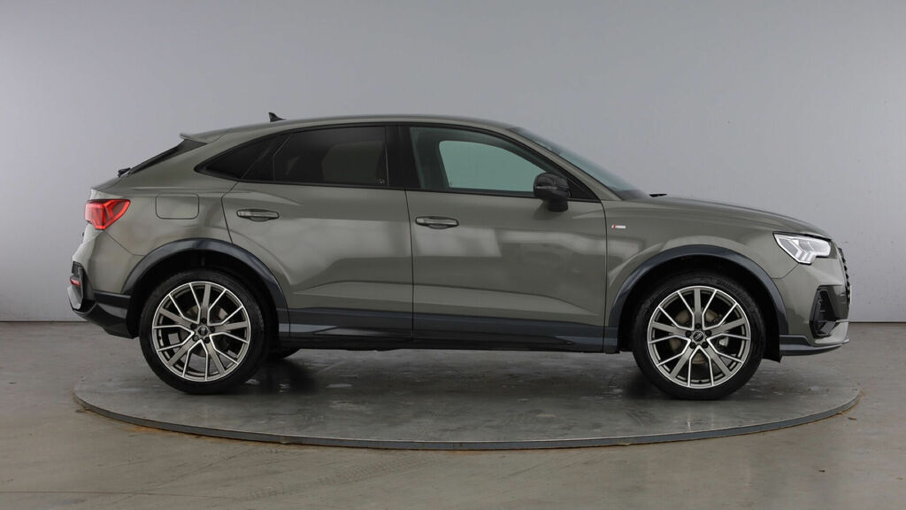 Audi Q3 Launch Edition Plus Black #4