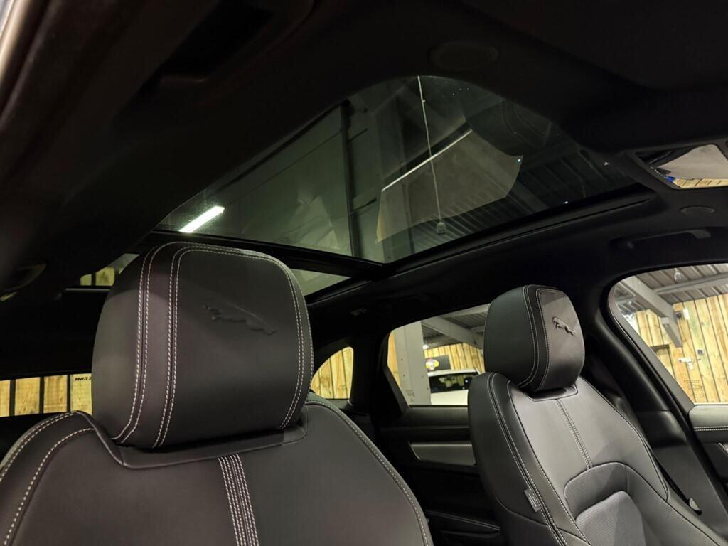 Jaguar F-Pace 2.0 P250i R-dynamic Black Awd Euro 6 Ss  #2