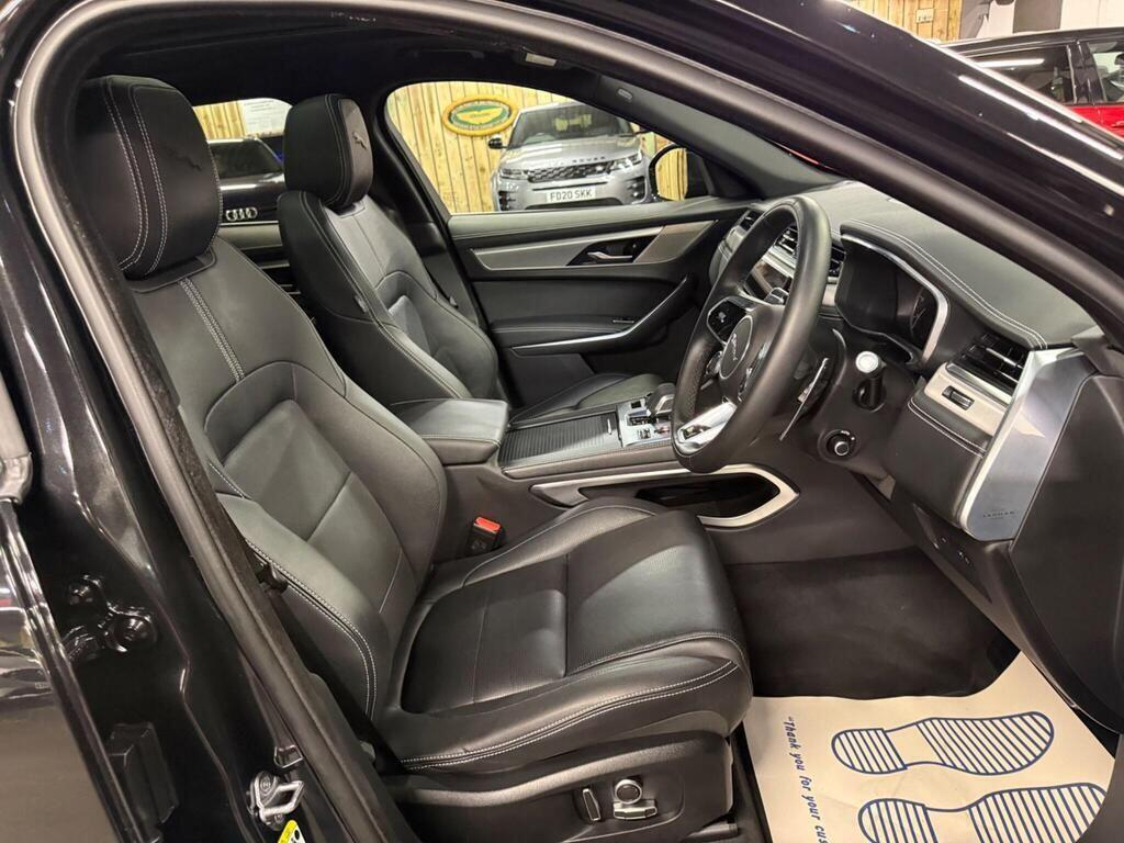 Jaguar F-Pace 2.0 P250i R-dynamic Black Awd Euro 6 Ss  #3