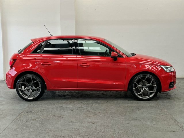 Audi A1 1.0 Tfsi Sport S Tronic Red #2