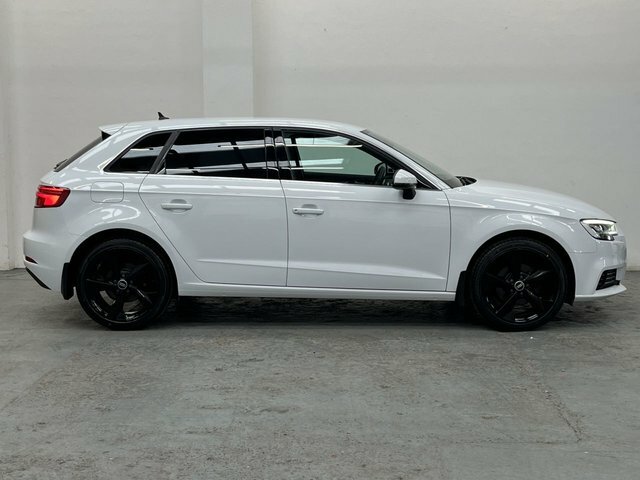 Audi A3 1.4Tfsi Sport Sportback S Tronic White #2