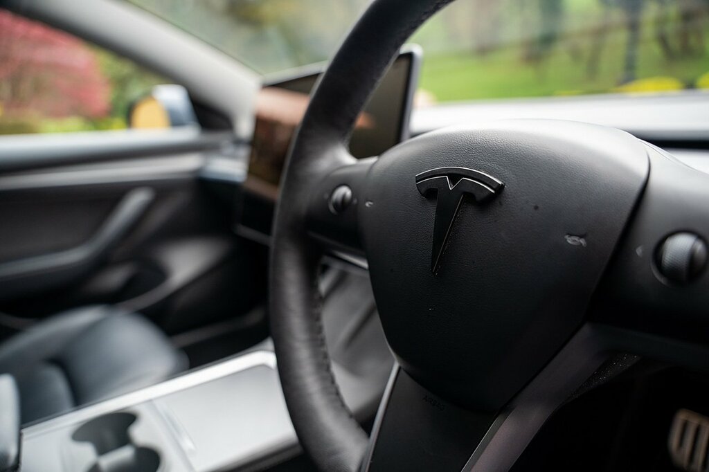Tesla Model 3 Standard Range Plus Rwd 202121 White #47