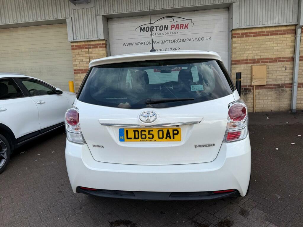 Toyota Verso 1.8 V-matic Trend Multidrive S Euro 6 White #6
