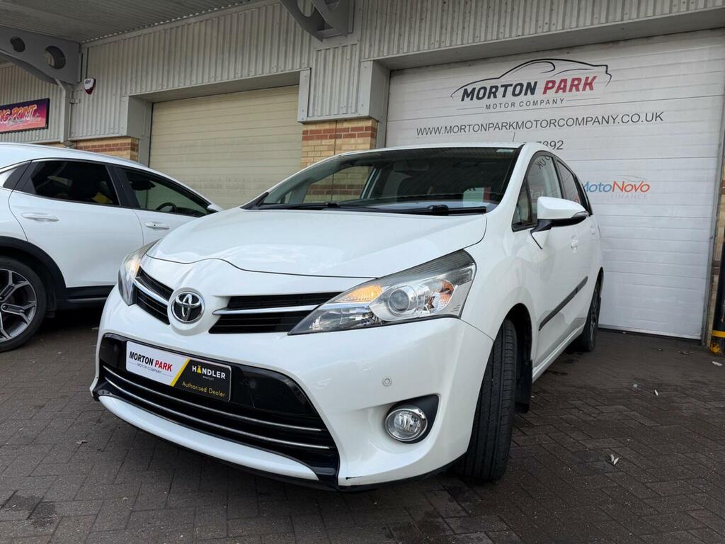 Toyota Verso 1.8 V-matic Trend Multidrive S Euro 6 White #3