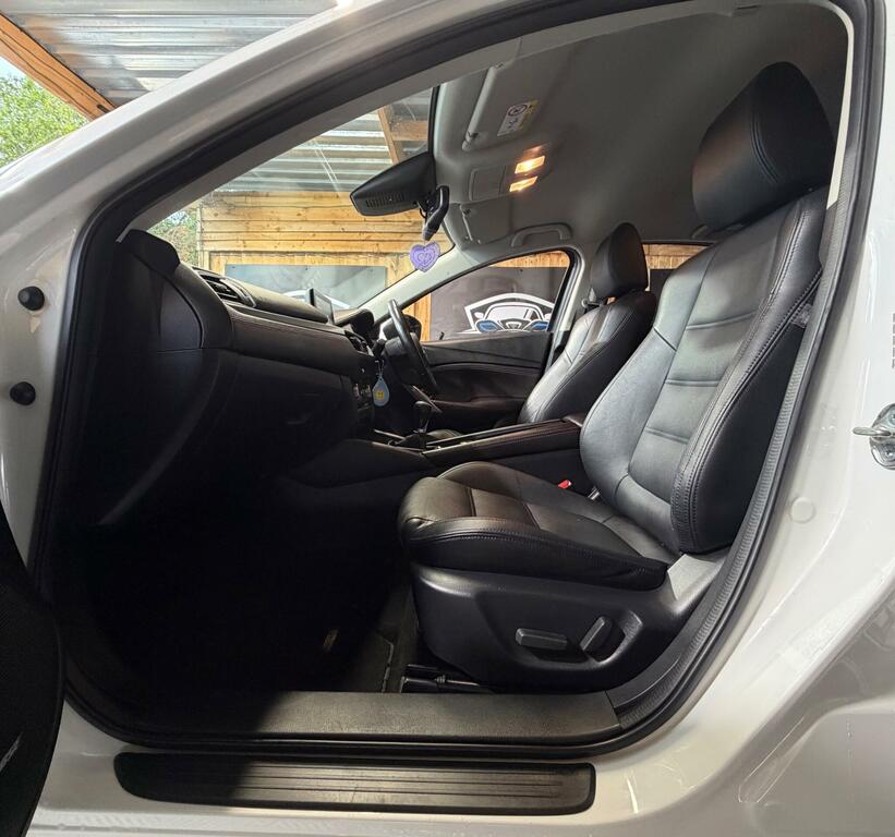 Mazda 6 Estate Silver #30