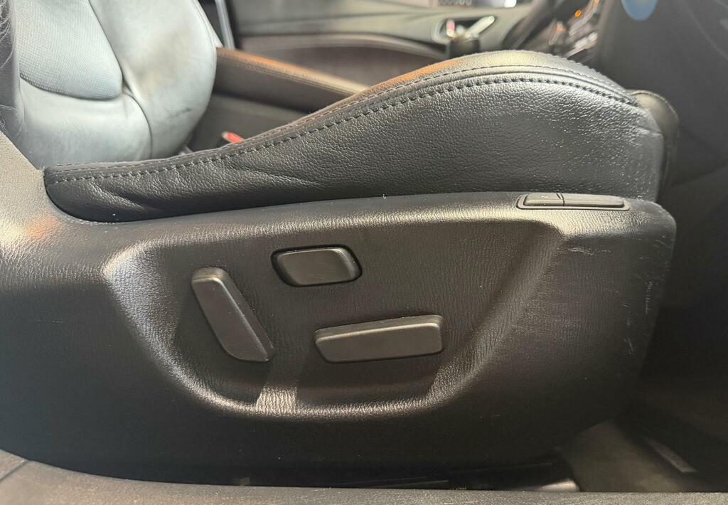 Mazda 6 Estate Silver #18