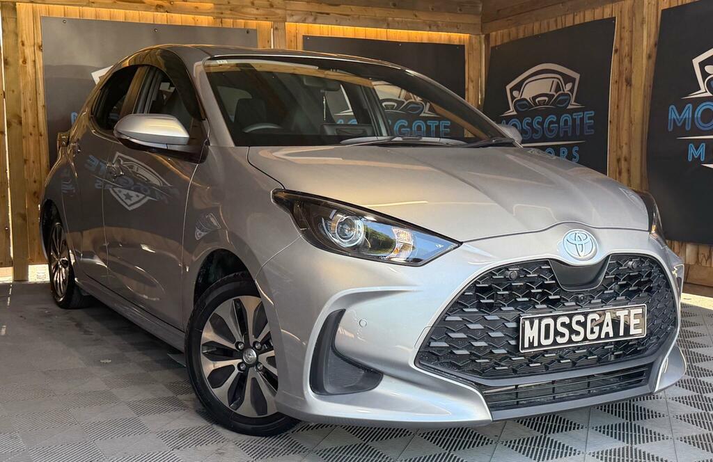 Toyota Yaris 1.5 Vvt-h Icon E-cvt Euro 6 Ss 