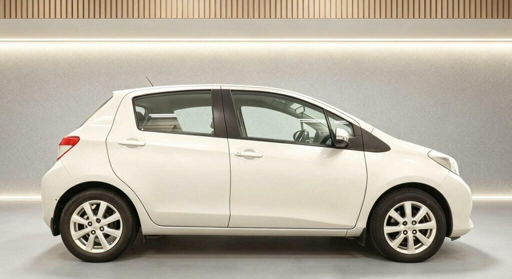 Toyota Yaris 1.33 Dual Vvt-i Tr Euro 5 Silver #6