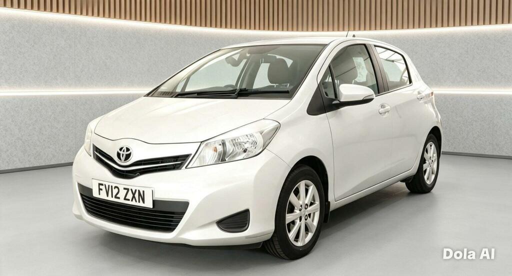 Toyota Yaris 1.33 Dual Vvt-i Tr Euro 5 Silver #2