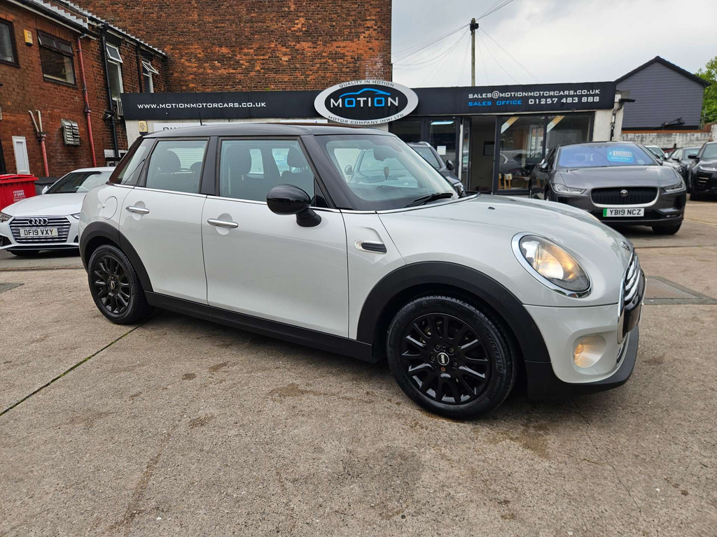 Mini Hatch Cooper #2